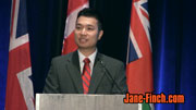 Paul Nguyen gives acceptance speech at the 2010 Paul Yuzyk Award ceremony