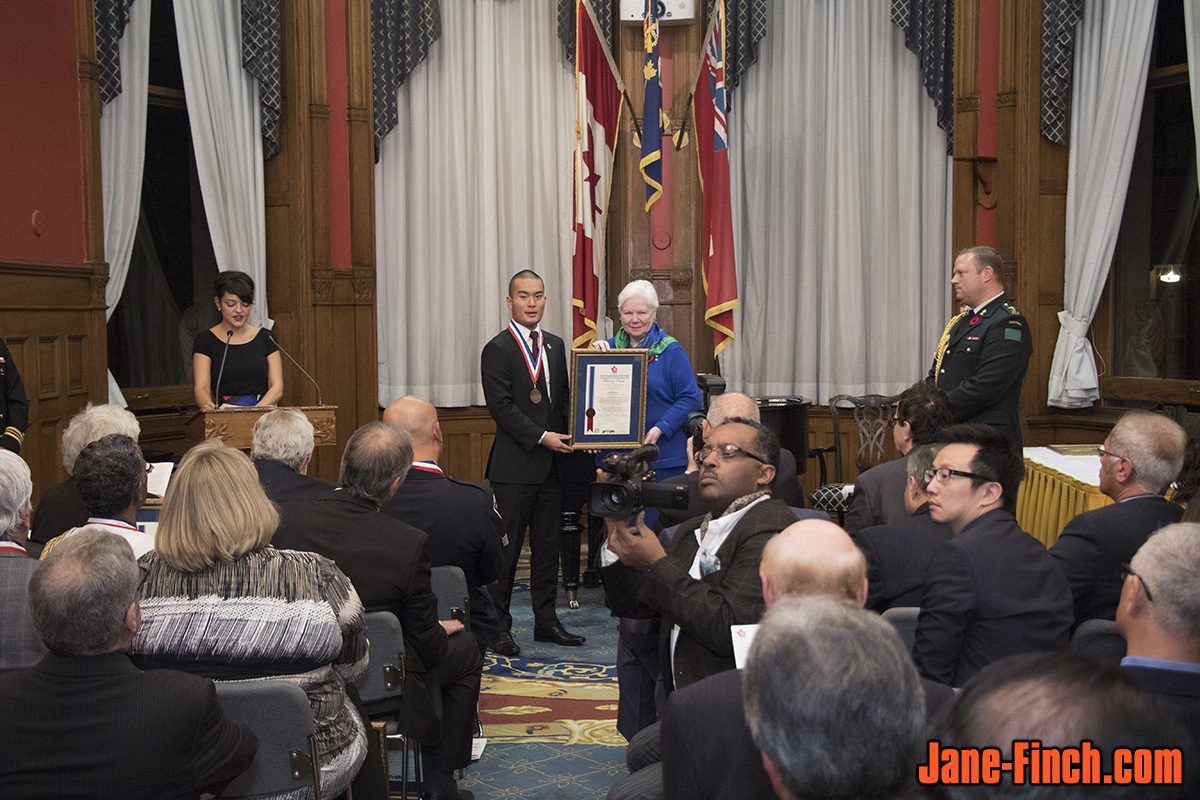 David Nguyen receives the 2013 National Ethnic Press and Media Council of Canada Award